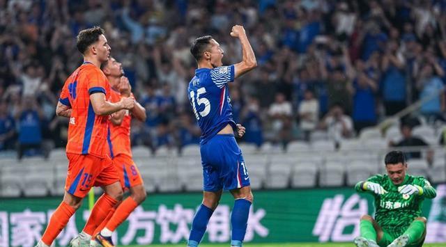 谁都很费劲, MvHQX